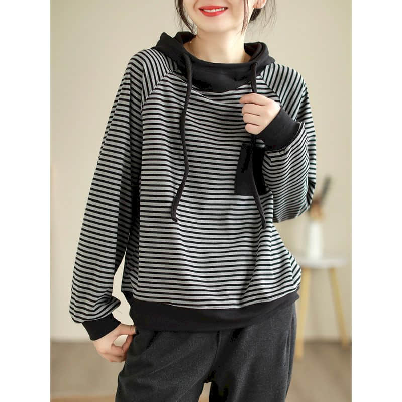 Aesthetic T-shirts for Women Solid Long Sleeve Vintage Thin Velvet Tees Korean Style Loose Autumnal Casual Clothes Women Tops