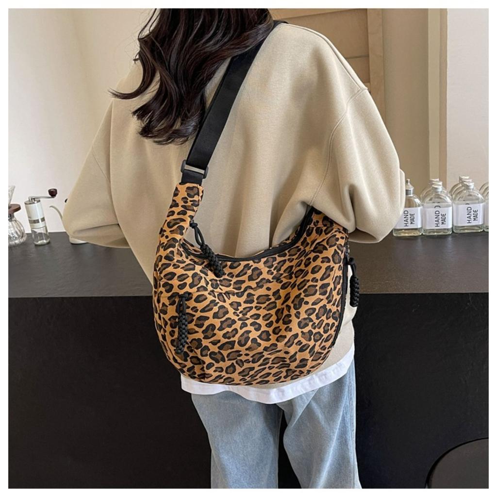 Leopardenmuster Leinwand Knödeltasche, Sportlicher Stil, Lässige und Vielseitige Beliebte Stofftasche, Tragbare und Modische Einzel-Schulter Crossbody-Tasche