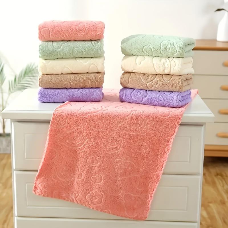 Set of 5 Cute Cartoon Bear Floral Embossed Towels, Soft Absorbent Quick Drying Face Towels, Bathroom and Home Essentials, for Home, Outdoor, RV