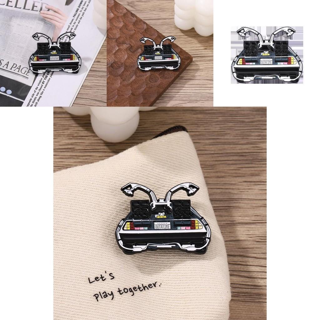 Retro Artistic Vintage Time Machine Brooch In Alloy Ideal For Clothing And Bag Accessories