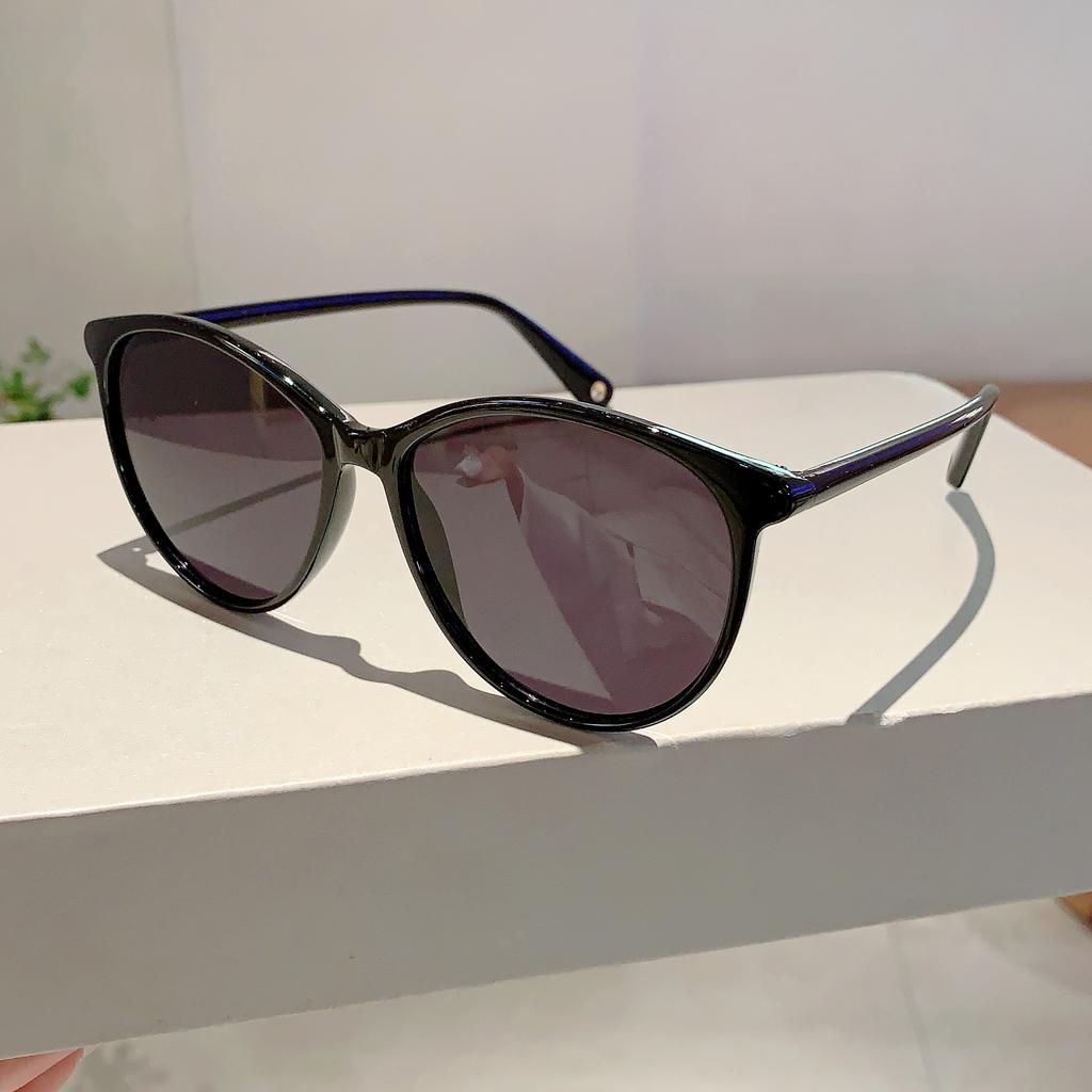Vintage Round Sunglasses  New in Women Stylish Gradient Candy Color Shades Trendy Luxury Brand Designer Sun Glasses