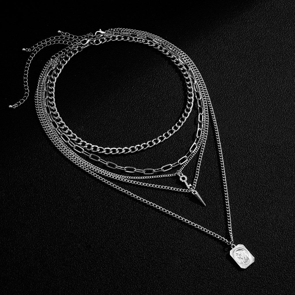 Men's Hip-Hop Metal Necklace High Street Retro Design Pendant Necklace Street Style