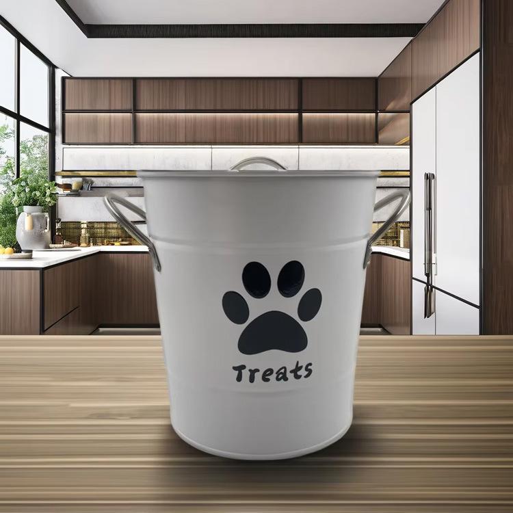 

Metal pet food storage tank cat and dog snacks round storage box steel handle dog food bucket black matching spoon