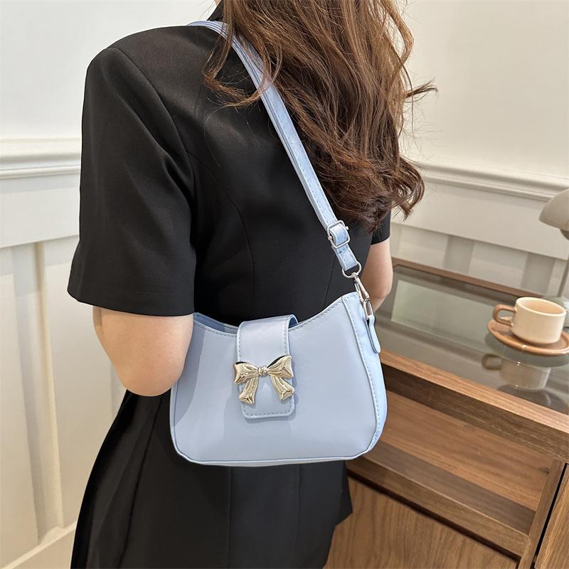 New Trendy  Fashionable  Simple Casual Texture for Women  Solid Color  Fashionable  One Shoulder Armpit Crescent Bag for Women