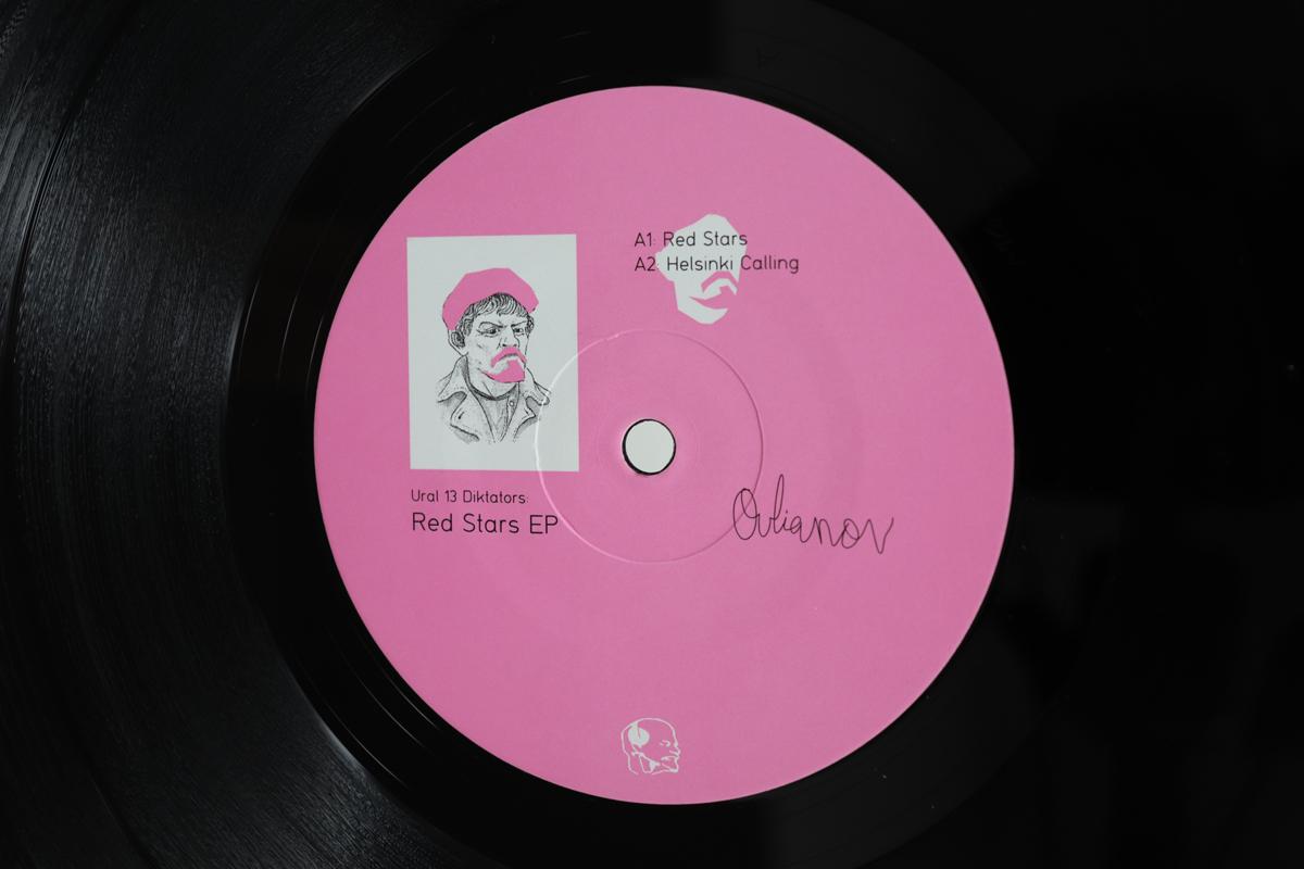 

12inch Record URAL 13 DIKTATORS - Red Stars EP MG020 Mental Groove R 2001 Switzerlan Dance & Electronica Used