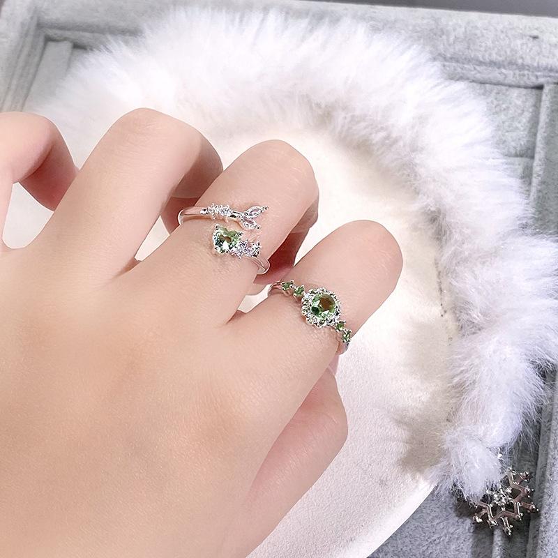 Small Fresh Color Treasure Olive Green Fish Tail Inlaid Zir*****Pen Ring Light Luxury Niche Design Stacked Ring Woman