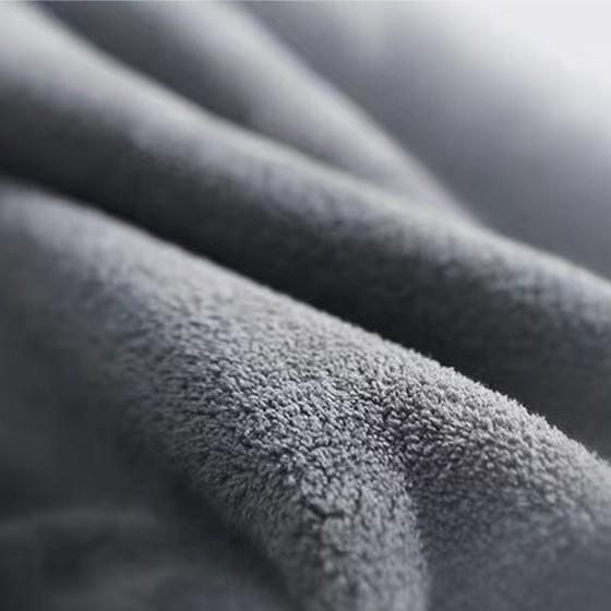 Microfiber Car Drying Towel - Absorbent, Lint-Free, Quick-Drying