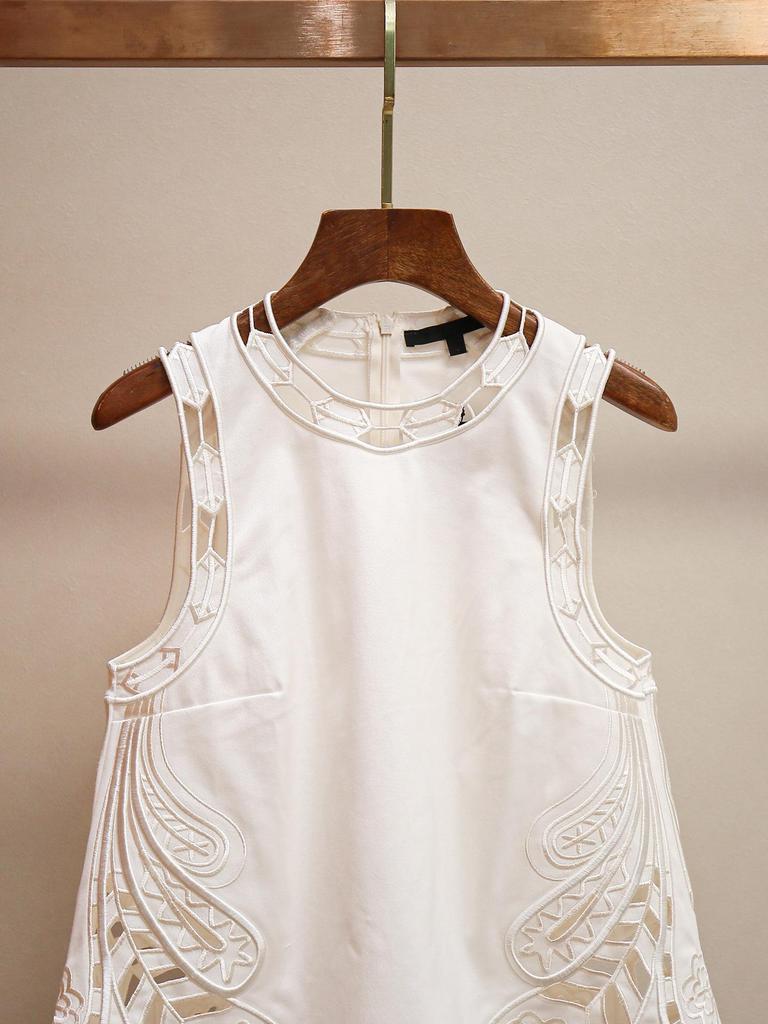 M's Chic French Minimalist Embroidered Vest Top & Casual Pants Set for Spring/Summer