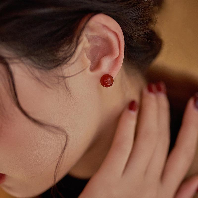 S999 Saf Gümüş Parlak Kırmızı ve Yeşil Kalsedon Küpe - Zarif Retro Üst Düzey Tasarım