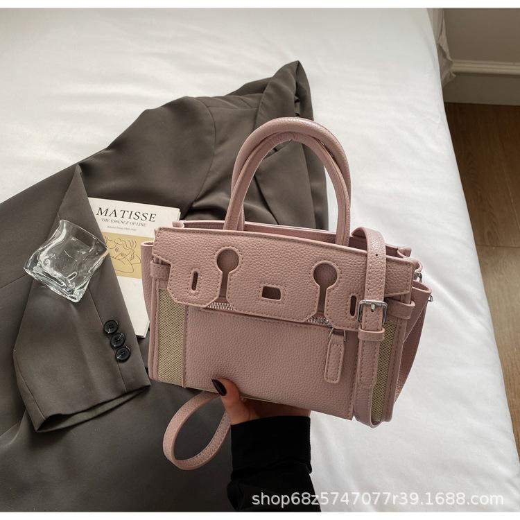 High Sense Fashion Portable Kelly Bag Women 2025 New Simple Retro Messenger Bag Niche Design Commuter Bag