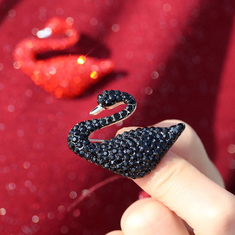 Brosch Svart Svan Diamant i Koreansk Stil - Damers Lyxnål & Korsageaccessoar
