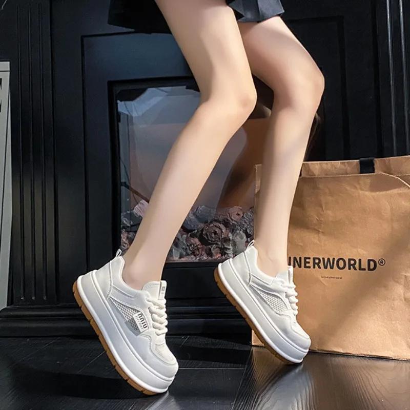 Women's White Shoes Autumn New Korean Version Student Thick Sole Breath Comfort Board Shoes Lace Up Casual ladies Sports Shoes