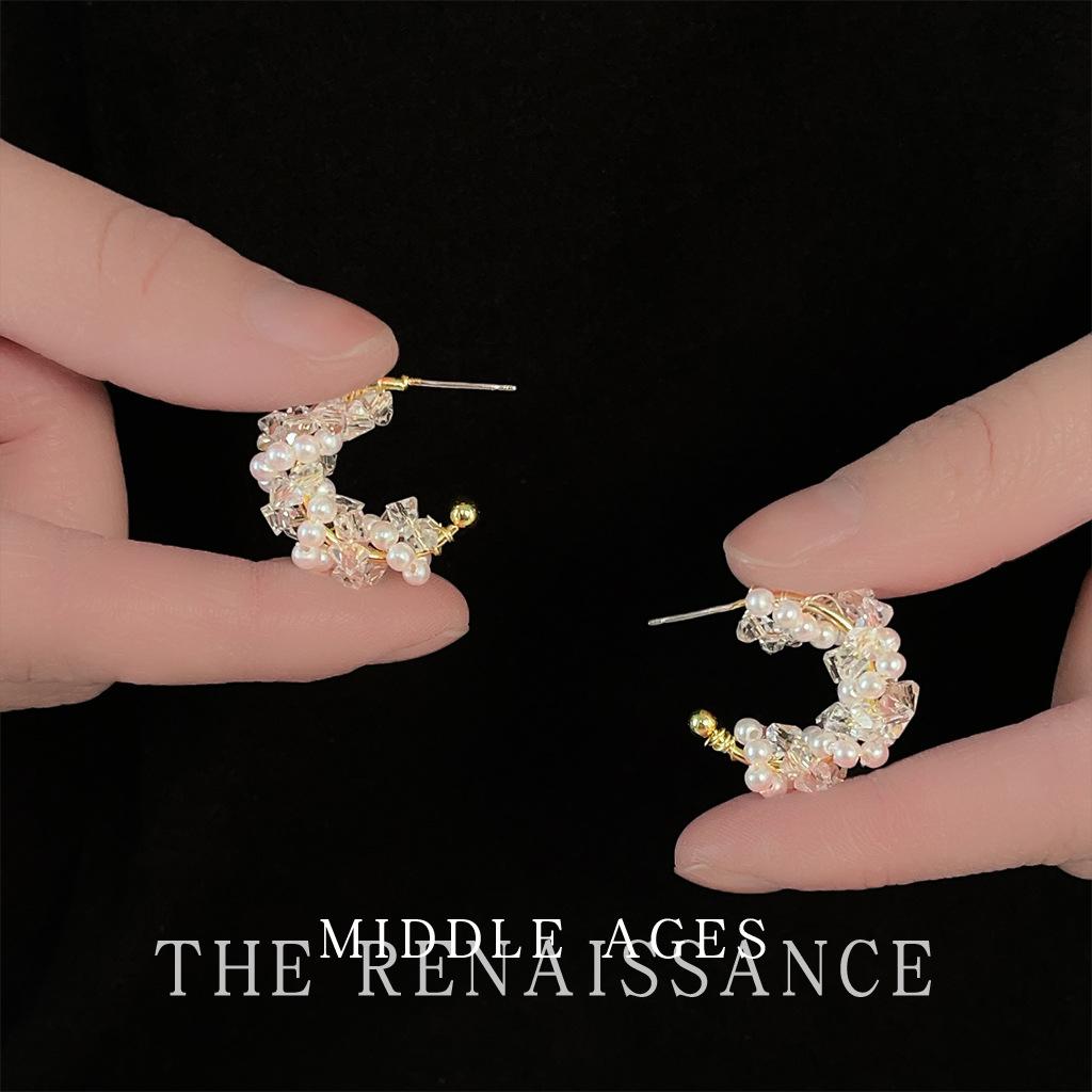 

Light crystal pearl stud earrings C-shaped French retro design earrings niche elegant earrings