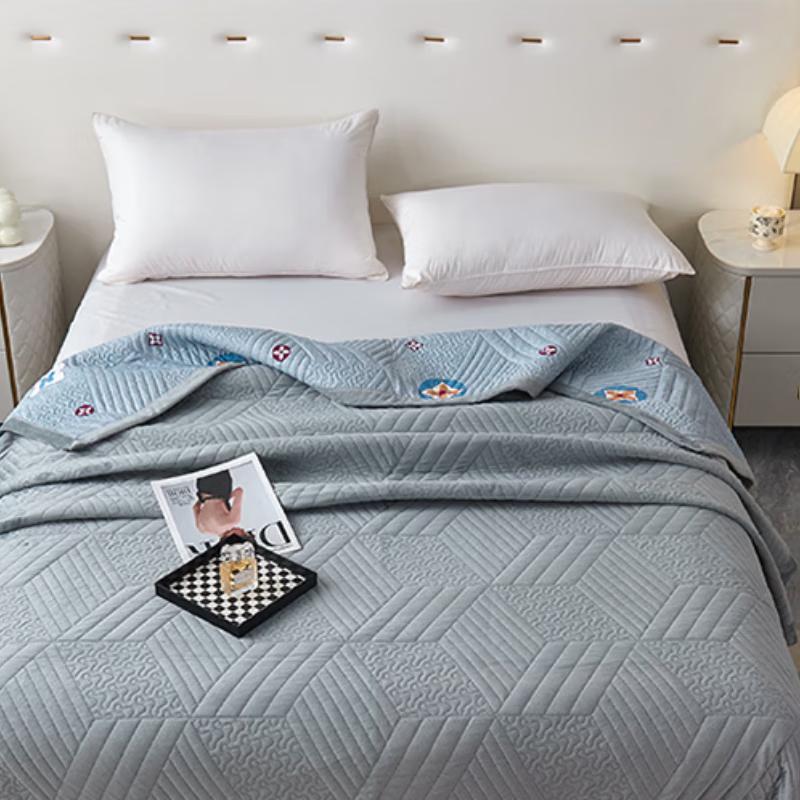 

Hongdou Dadan Velvet Printed Bed Blanket