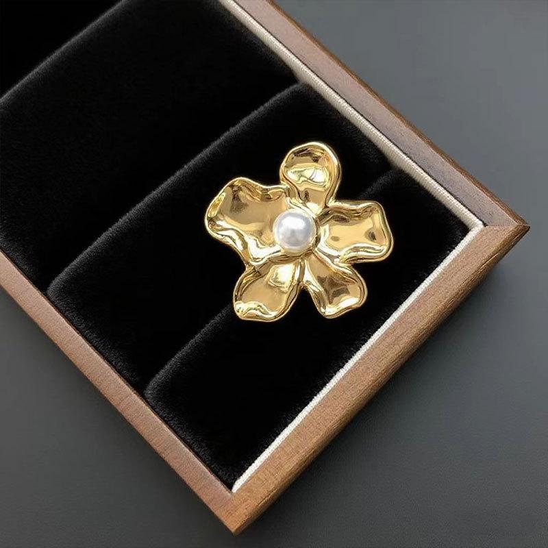 Edelstahl Perlenblumen Broschen für Damen Ladies Leichter Luxus Vielseitiger Anstecker Anzug Brustblumen Broschen Schmuck Zubehör