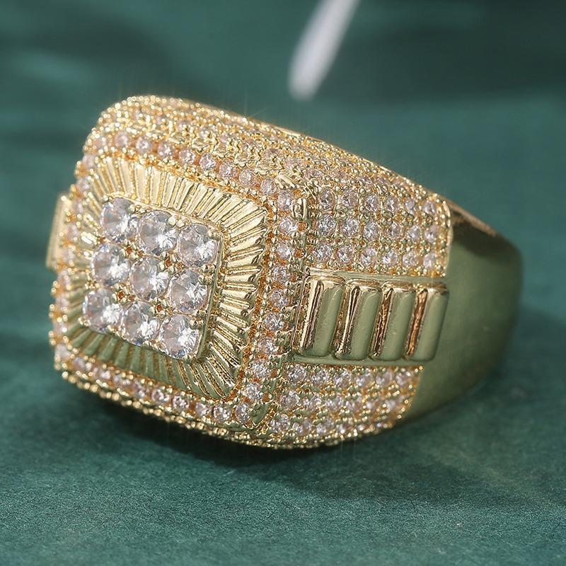 Luxury Micro Pvae White CZ Women's Ring Sparkling Gold Color Hand Carving Daily Wear Party Jewelry Anniversary Gift