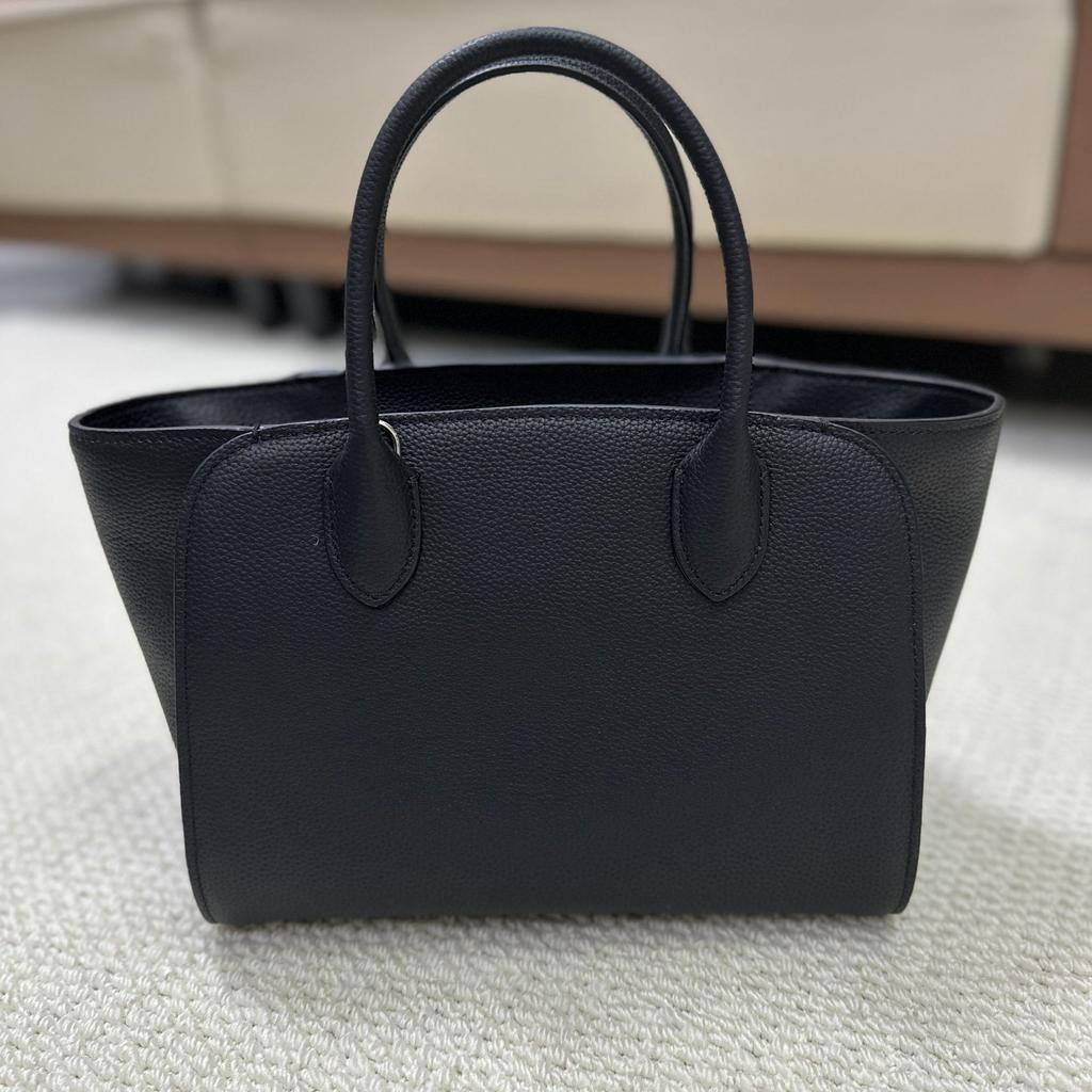Cross-border explosive tote bag, high-end cowhide handbag, large-capacity messenger, simple commuter women's bag, minimalist style