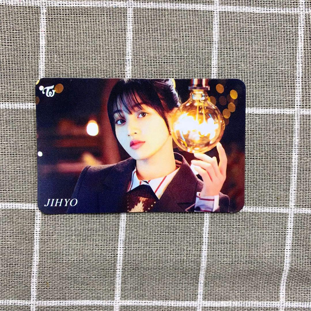 

[ИСПОЛЬЗОВАННАЯ] Коллекционная карточка TWICE Donut Jihyo