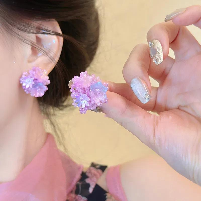 Embroidered Ball Flower Stud Earrings with Contrasting Resin for Stylish Women; Sweet Fashion Ear Jewelry