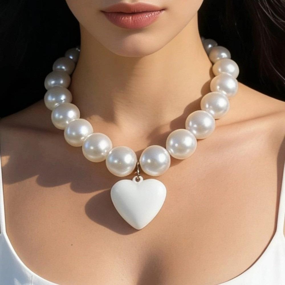 Adjustable Heart-shaped Pendant Necklace Metal Acrylic Round Bead Necklace For Women