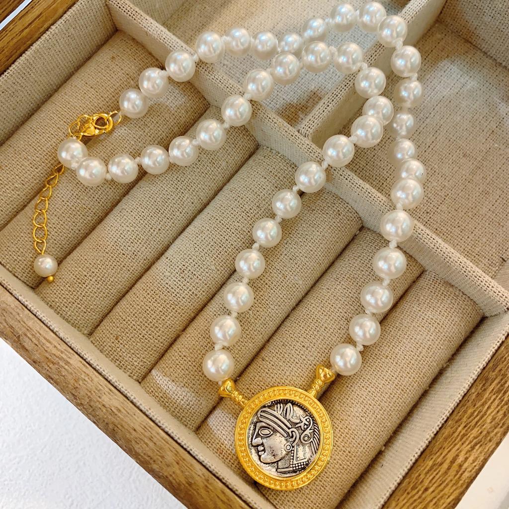 Ancient Coin Series Victory Muse Knotted Pearl Adjustable Necklace Women'S Neck Chain French Retro Versatile Double-Sided Wearable