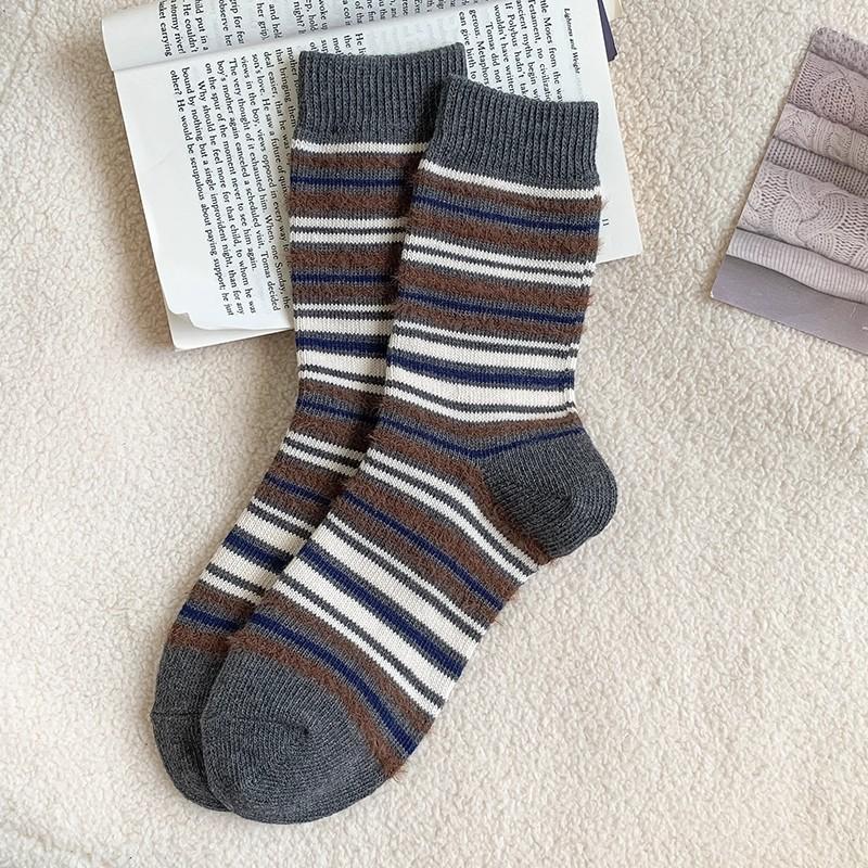 New Autumn Winter Warm Thick Stripes Socks for Women's Color Contrast Imitation Mink Plush Sweet Fluffy Socks Dropshipping