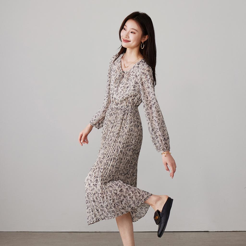 Lace up collar long sleeved floral dress 2026 spring fashion versatile slimming mid length dress