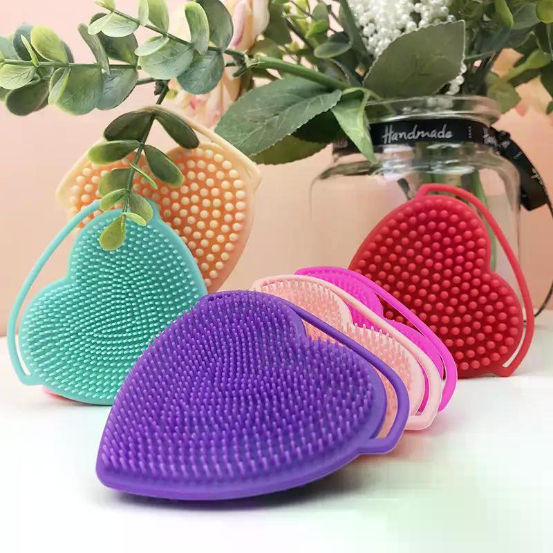 Heart Shaped Silicone Facial Brush Double-sided Scrabber Hanging Brush Soft Cleansing Brush Portable Exfoliating Beauty Brush