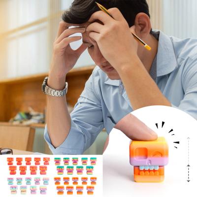 9 Stück Schädel Fidget Clicker Spielzeug 3D-gedrucktes Schädel Stressabbau Spielzeug Farbverlauf Tastatur Clicker Fidget Button für Büroangestellte Angstabbau