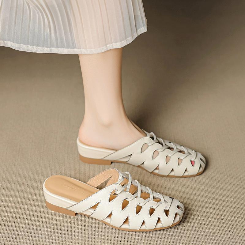 

Round head hollowed-out one-pedal Muller shoes, new summer models go out, retro soft-soled commuting temperament, thick heel half slippers women 40 белый