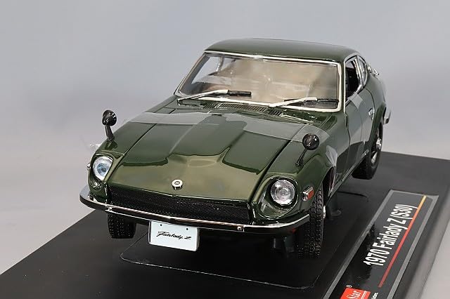 

Sunstar Fairlady Z 70 Dark Green RHD 3514R (S30) 1/18