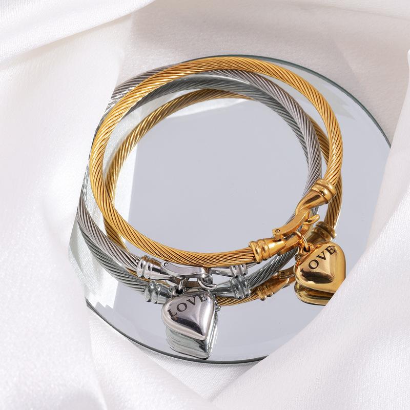 LOVE Couple's Versatile Love Horseshoe Buckle Girl's High-end Bracelet Bracelet