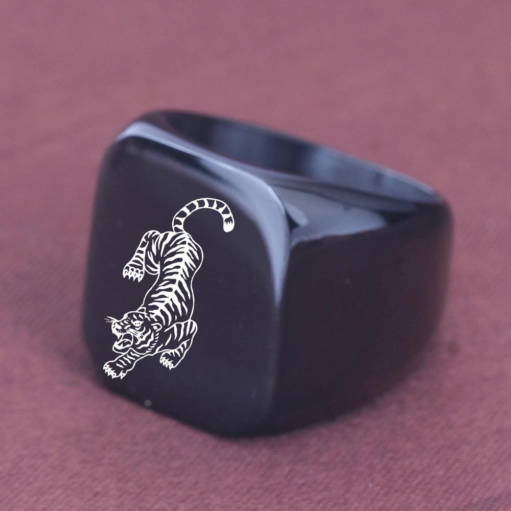 Retro European-American Style 18MM Laser Engraved Tiger Stainless Steel Ring for Women