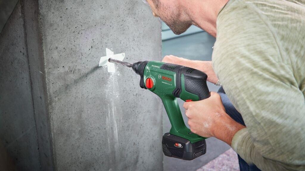 Перфоратор Bosch UniversalHammer 18V 06039D6004