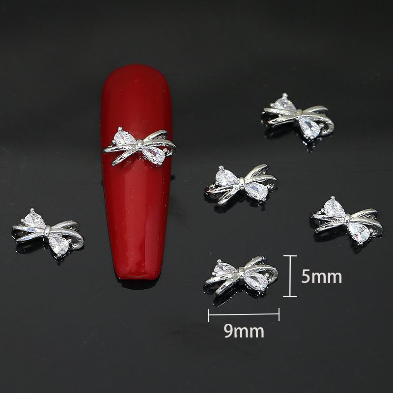 Stříbrná mašlička Zirkonové doplňky na nehty Lesklé diamantové ozdoby na nehty Acc