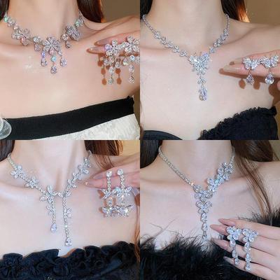 Elegantes Zirkon Schmetterling Halsketten- und Ohrring-Set: Hochwertiger Modeschmuck