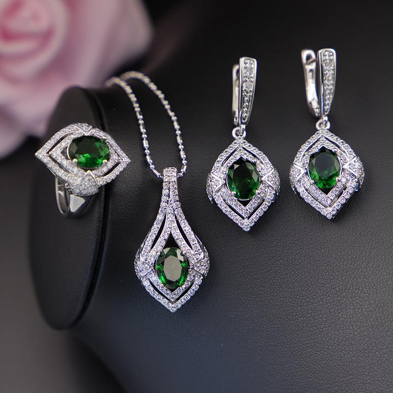 

Комплект из трех украшений с мороженым из циркона, комплект украшений с рубинами Size 10 ring three-piece set