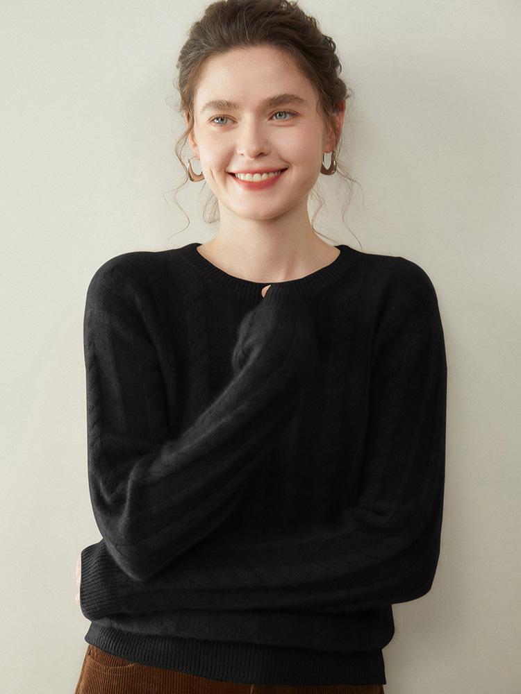 Women's Solid Color Cashmere Pullover: Round Neck, Seven-Stitch Cable Knit, Comfortable and Gentle Style, Warm Base Layer Sweater.