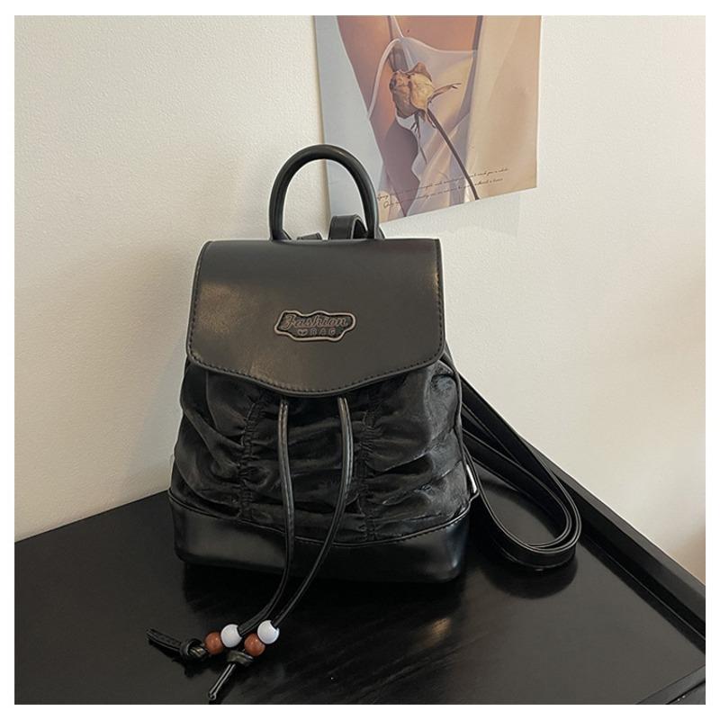 Fashion Backpack Women's Summer New Sweet Beautiful Women Niche High-end Pleated Women's Bag