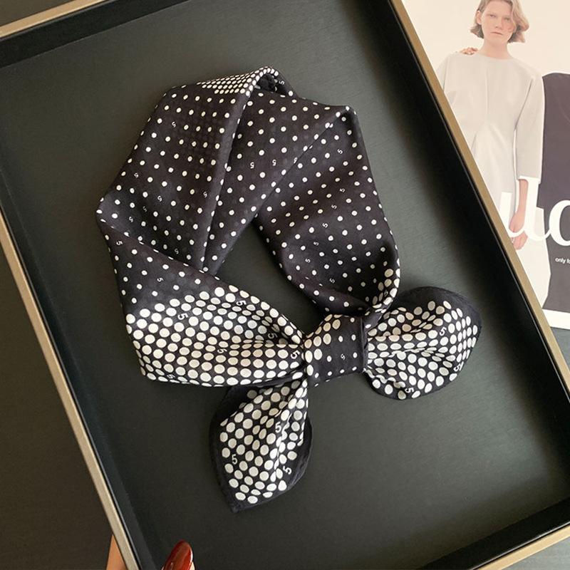 30% Silk 70% cotton Scarf Bandana Women Square Scarves Wrap Kerchief Fashion dot Headband Leopard Hijab Shawls Bandana Foulard