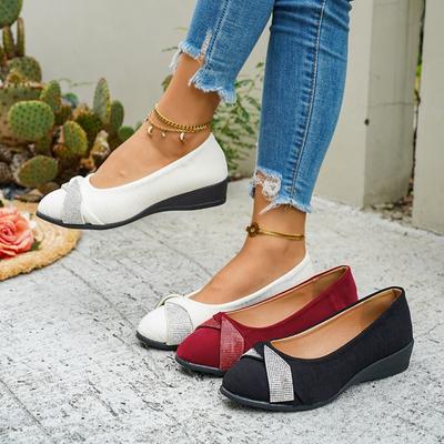 Women's Wide Width Round Toe Flats, Rhinestone Low-Cut Slip-On Shoes, Fashion Casual Comfort Moccasins for Women