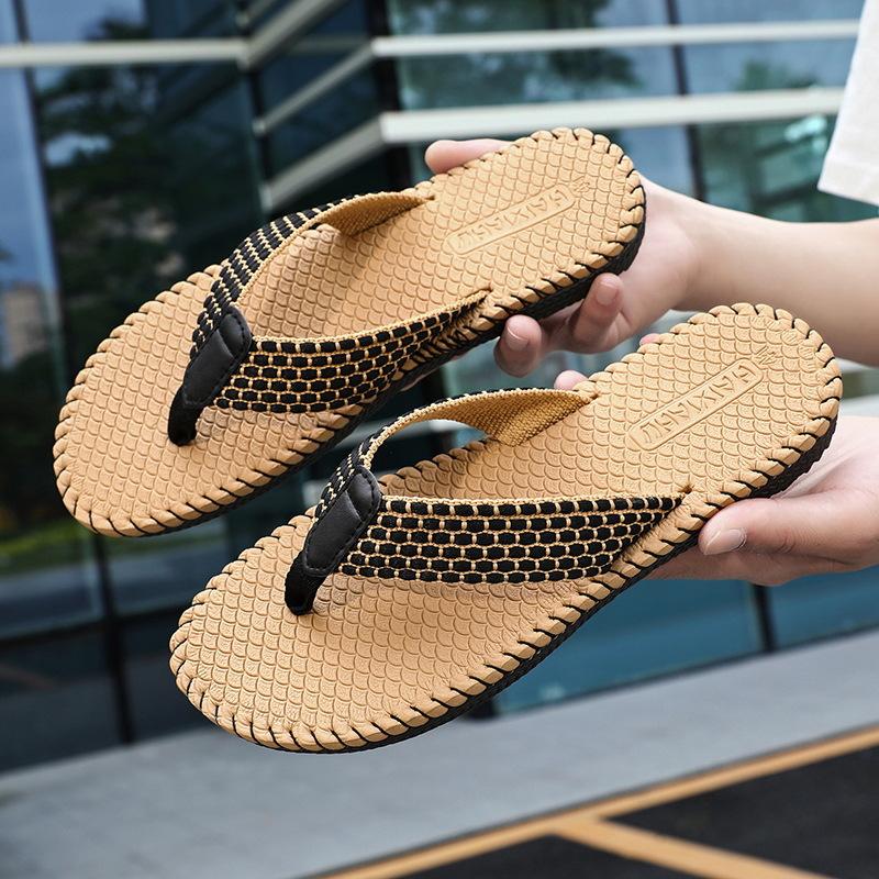 Outdoor fashion cool slippers Thai slippers summer new casual slippers Korean version trendy beach flip-flops