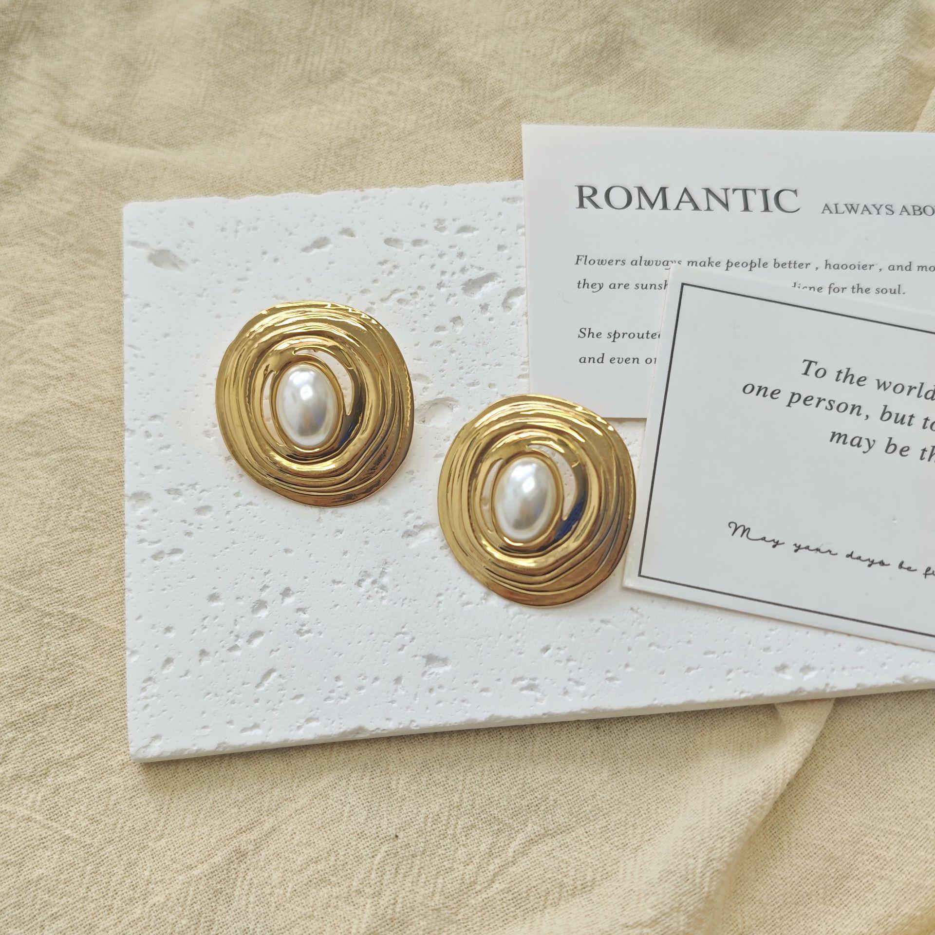 European Gold Thread Inlaid Pearl Stud Earrings: Retro Luxury Women s Fashion.