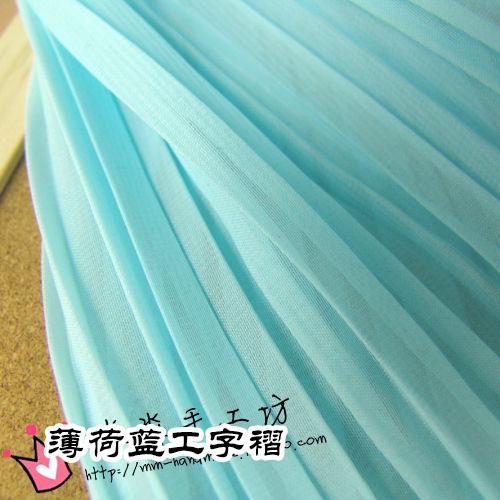 1 Stück mehrfarbiger plissierter Chiffonstoff plissierter Stoff einfarbig für Organza Kleid Rock Crinkle Stoff Meterware