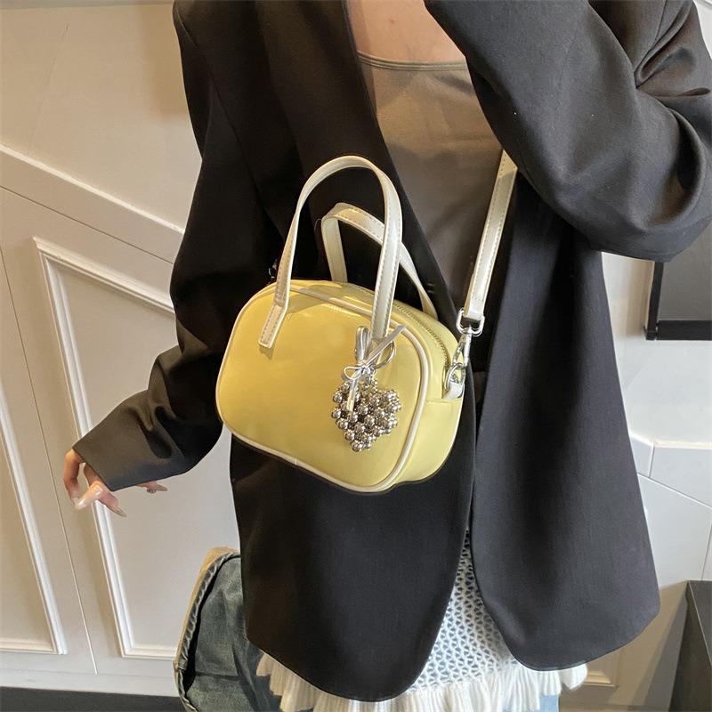 Premium Handbag Bag Women's New Popular Fashion Shoulder Bag Versatile Commuter Messenger Small Square Bag