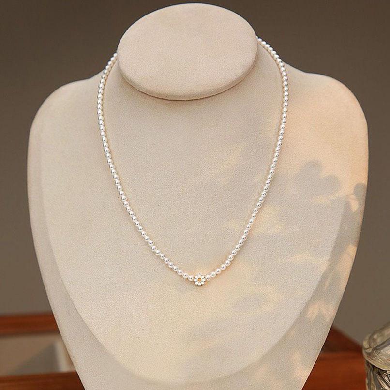 Elegante Gänseblümchen-Perlen-Choker-Halskette: High-End, Ultra-Feines, Leichter Luxus Design für Damen