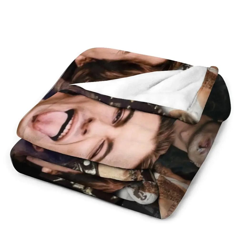 Damiano David Editing Throw Blanket sofa bed Plaid on the sofa Blankets