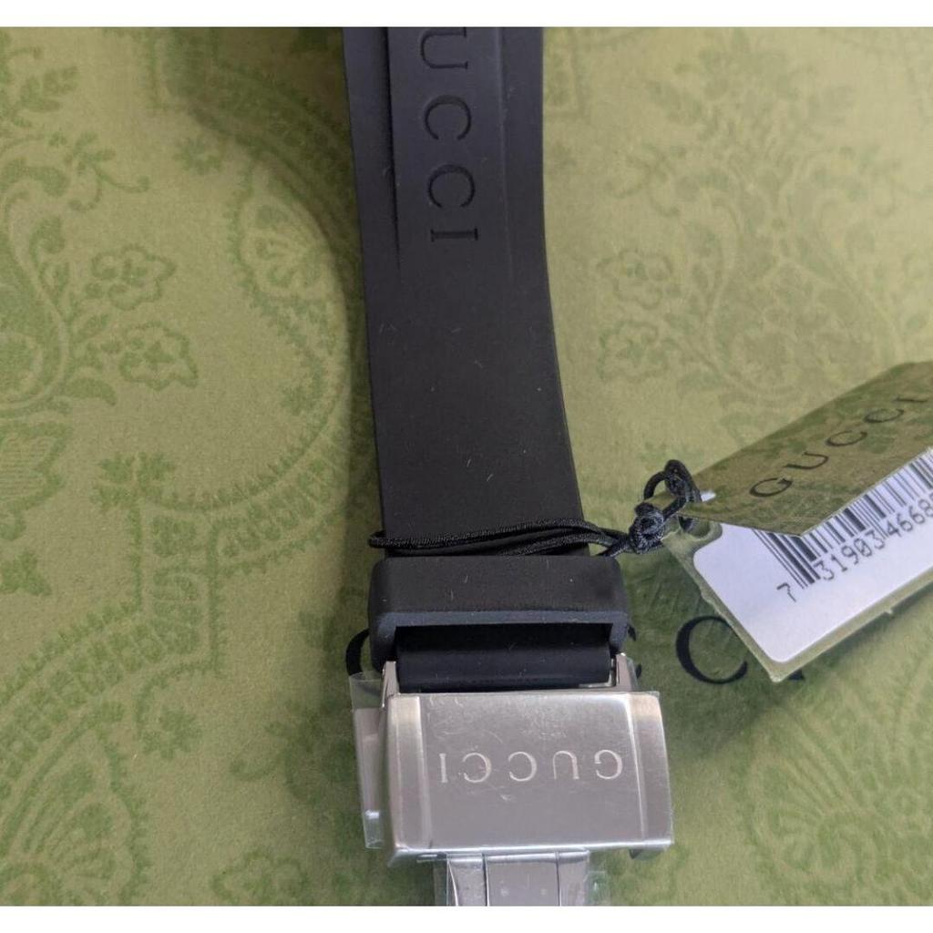 Used New and unused GUCCI watch G Timeless Men's YA136322 Diver's Watch DIVE Cat Black Silver Rubber