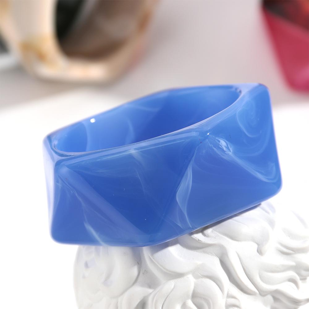 Trendy Chunky Resin Faceted Irregular Geometric Bangle for Women Retro Colorful Acrylic Wide Cuff Bracelets Fashion Jewelry Gift