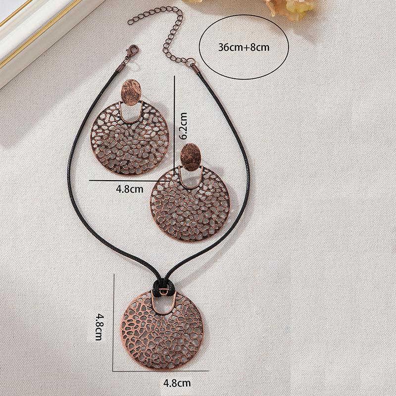 Geometryczny Zestaw Kolczyków i Naszyjnika w Stylu Vintage Wykonany z Brązu w Starym Stylu